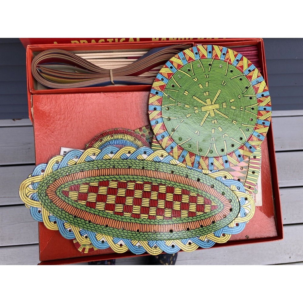 Vintage childs craft kit activity Basket Weaving Sam Gabriel & Sons 1930s 1940 - Picture 5 of 11